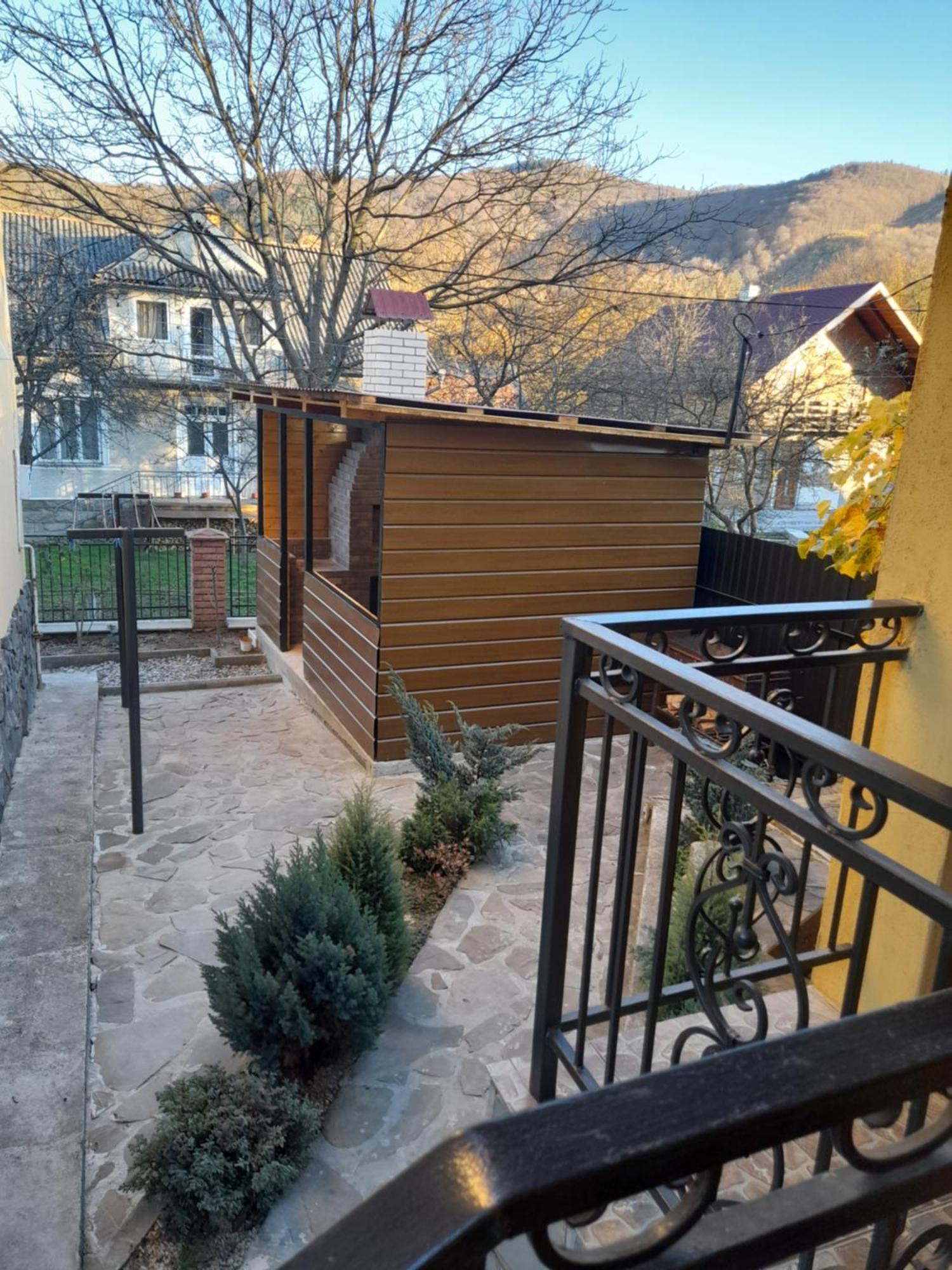 Villa Dva Opryshka à Yaremtche Extérieur photo
